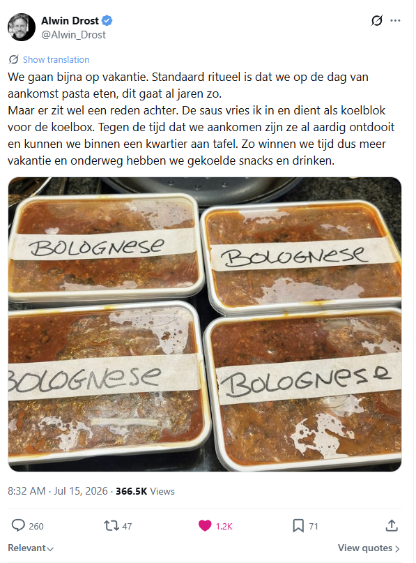 Bevroren bolognese als koelblok voor de koelbox